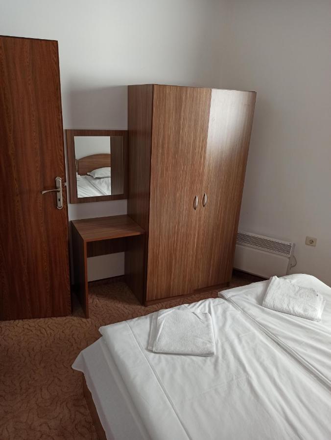 Private Apartments Nevena Pamporovo Exteriör bild