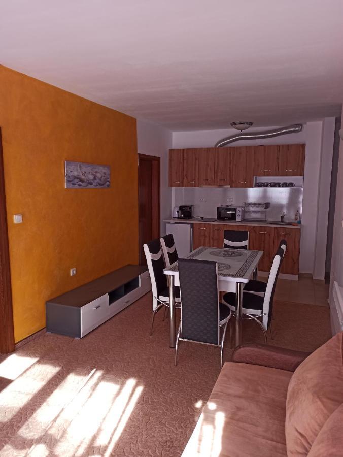 Private Apartments Nevena Pamporovo Exteriör bild