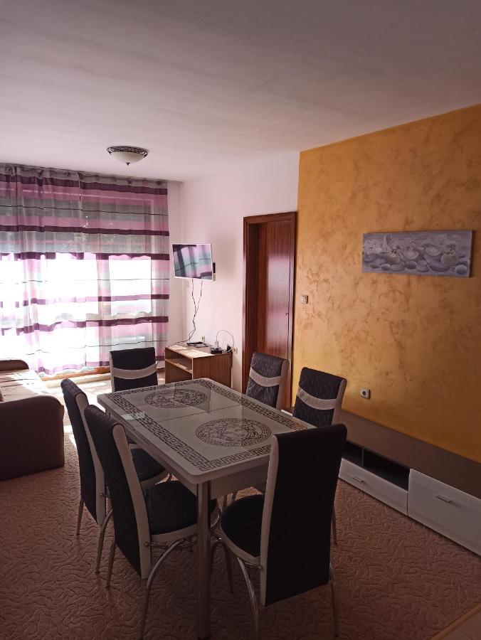 Private Apartments Nevena Pamporovo Exteriör bild