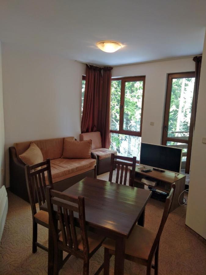 Private Apartments Nevena Pamporovo Exteriör bild