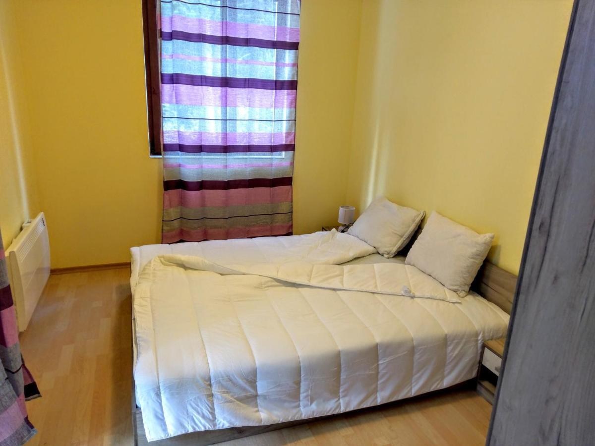 Private Apartments Nevena Pamporovo Exteriör bild